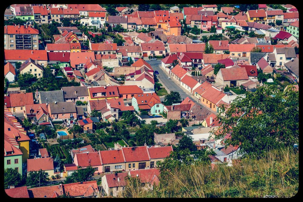 Apartman A Ubytovani U Machu Mikulov Luaran gambar