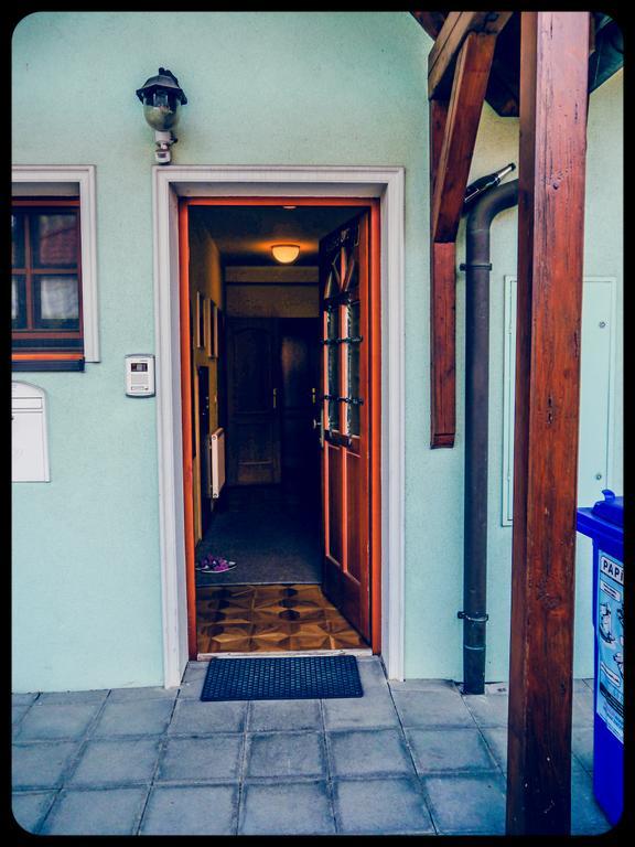 Apartman A Ubytovani U Machu Mikulov Luaran gambar