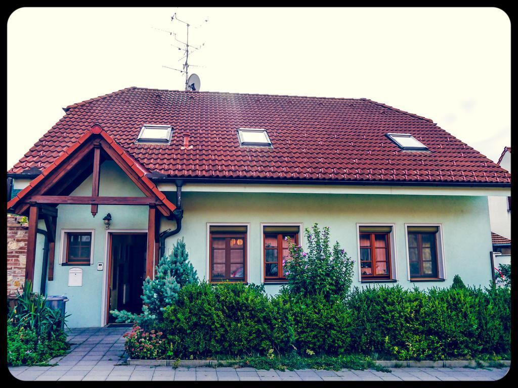 Apartman A Ubytovani U Machu Mikulov Luaran gambar